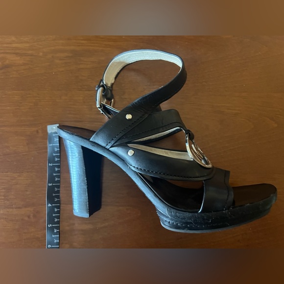 Michael Kors Platform Sandal 8.5 - Picture 6 of 6